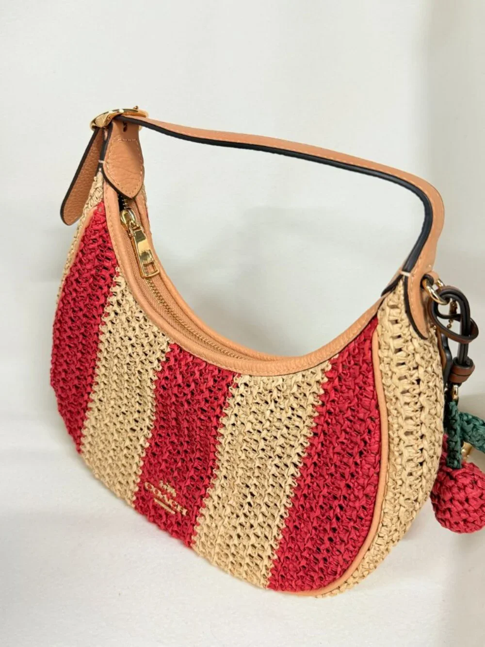 coach Emily Shoulder Bag With Charm cen03